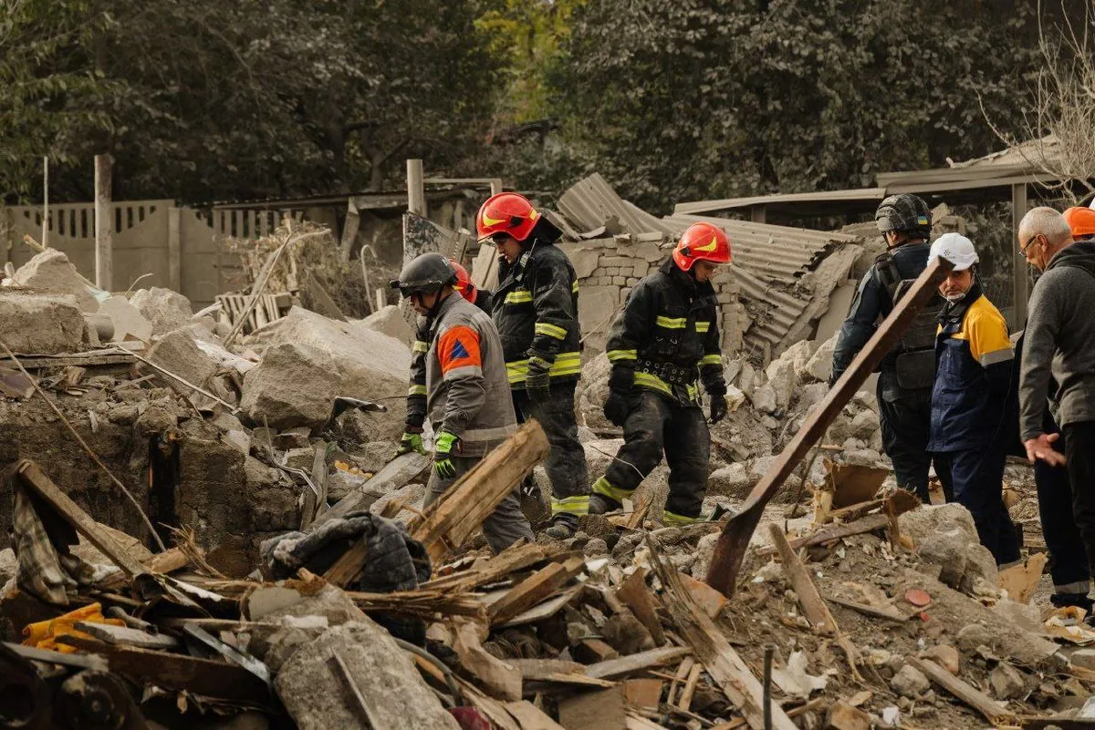 Число постраждалих внаслідок ракетного обстрілу Дніпра зросло: свіжі подробиці атаки | УНН